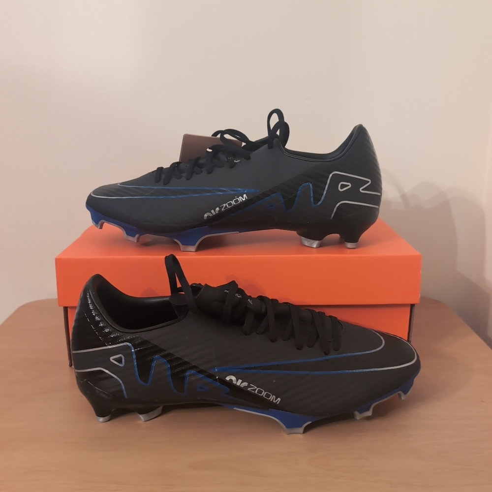 Nike Zoom Mercurial Vapor 15 Men Size 9.5 Academy FG/MG Soccer Cleats DJ5631-040